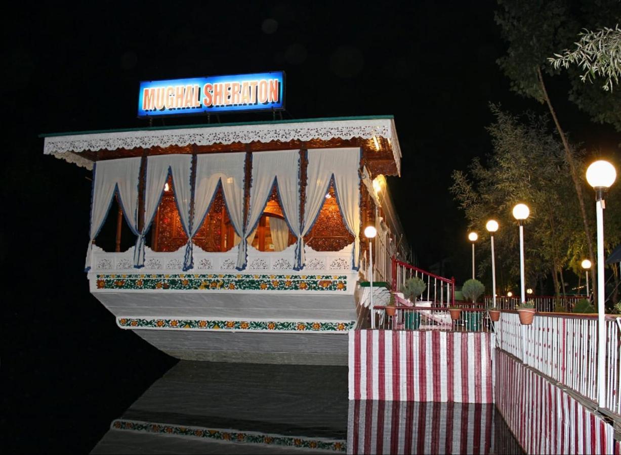 The Mughal Sheraton Houseboat Hotel Durgjan Exterior photo